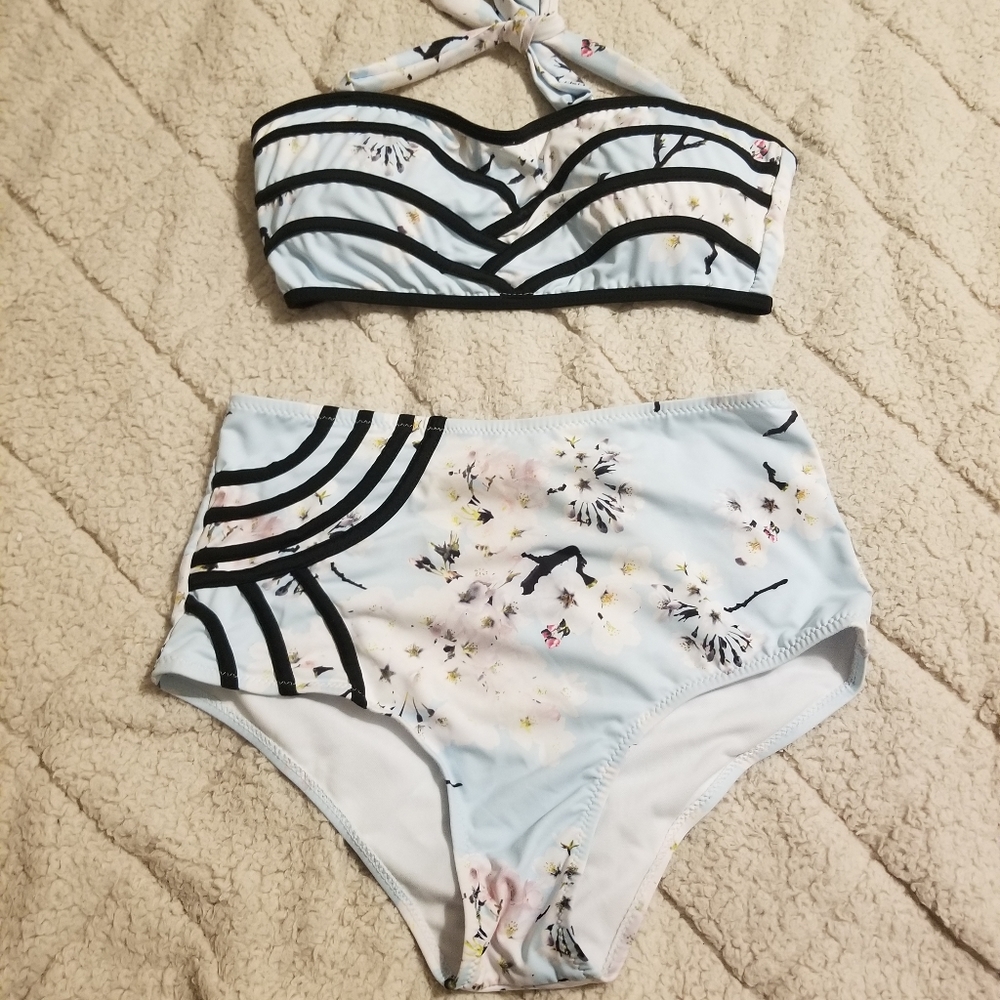 🌴CUPSHE Set Swimwear🌴